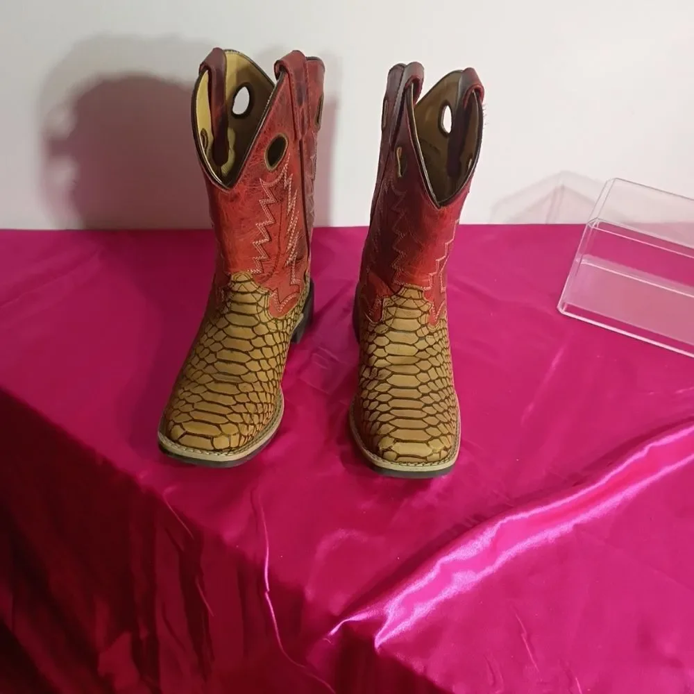 Cody James Brown Square Toe Cowboy Western Boots Youth Size 2 D style 43072C.